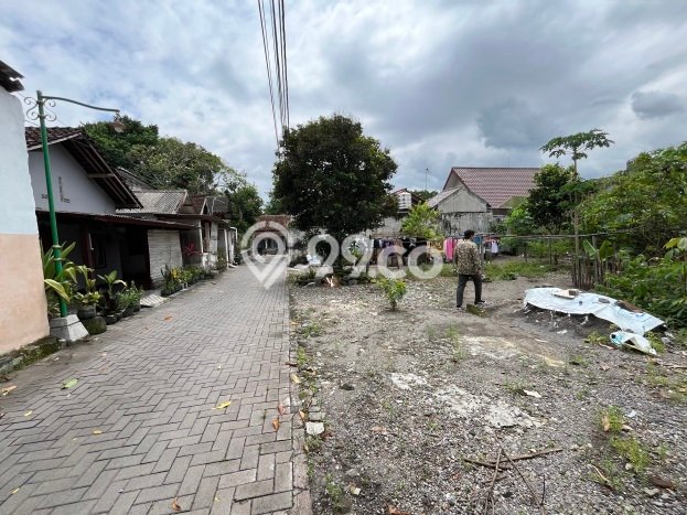 Dijual Tanah di Yogyakarta, Luas 98m2 SHM Dijual Tanah di Yogyakarta, Luas 98m2 SHM