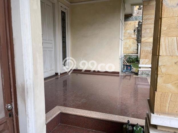 Dijual Rumah Premium dengan Fasilitas Sekitar Lengkap di Wiyung, Surabaya Dijual Rumah Premium dengan Fasilitas Sekitar Lengkap di Wiyung, Surabaya