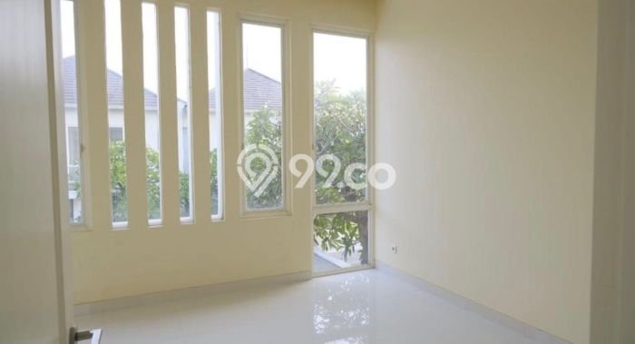 Dijual Rumah Mewah Megah Dengan View Cantik di Margomulyo, Surabaya Dijual Rumah Mewah Megah Dengan View Cantik di Margomulyo, Surabaya