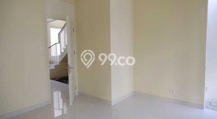 Dijual Rumah Mewah Megah Dengan View Cantik di Margomulyo, Surabaya Dijual Rumah Mewah Megah Dengan View Cantik di Margomulyo, Surabaya