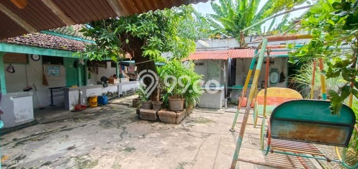 Ruko Dijual di Tuban LT 528m2, LB 295m2 untuk Investasi Ruko Dijual di Tuban LT 528m2, LB 295m2 untuk Investasi