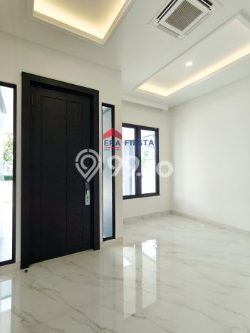 Hunian Elit LB 181m2 Siap Huni Desain Elegan di Gading Serpong, Tangerang Hunian Elit LB 181m2 Siap Huni Desain Elegan di Gading Serpong, Tangerang