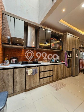 Rumah Minimalis 4 KT di Gading Serpong Tangerang Semi Furnished Rumah Minimalis 4 KT di Gading Serpong Tangerang Semi Furnished