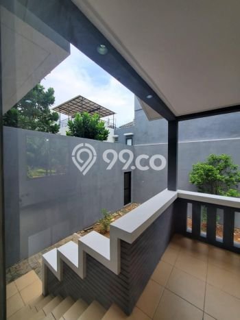 Hunian Eksklusif Dijual LT 250m2 di BSD, Tangerang Selatan Hunian Eksklusif Dijual LT 250m2 di BSD, Tangerang Selatan