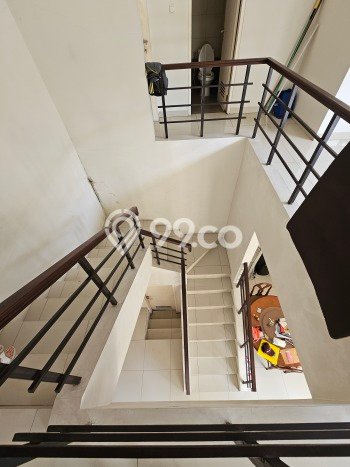 Rumah Mewah LB 200m2 Siap Pakai Desain Elegan di Gading Serpong, Tangerang Rumah Mewah LB 200m2 Siap Pakai Desain Elegan di Gading Serpong, Tangerang