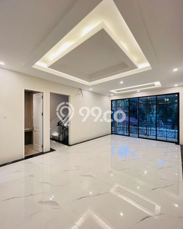 Siap Huni Hunian Elit 4 Kamar di Jagakarsa Dekat ke Mana Pun Siap Huni Hunian Elit 4 Kamar di Jagakarsa Dekat ke Mana Pun