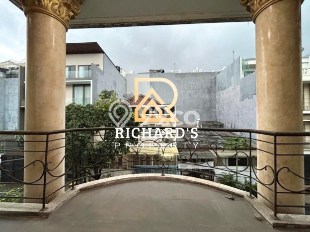 Rumah Luxury Modern Siap Huni di Muara Karang Jakarta Utara Rumah Luxury Modern Siap Huni di Muara Karang Jakarta Utara
