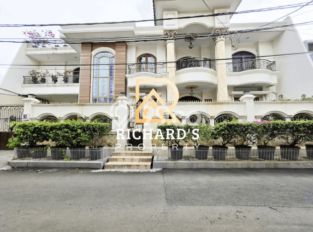 Rumah Luxury Modern Siap Huni di Muara Karang Jakarta Utara Rumah Luxury Modern Siap Huni di Muara Karang Jakarta Utara
