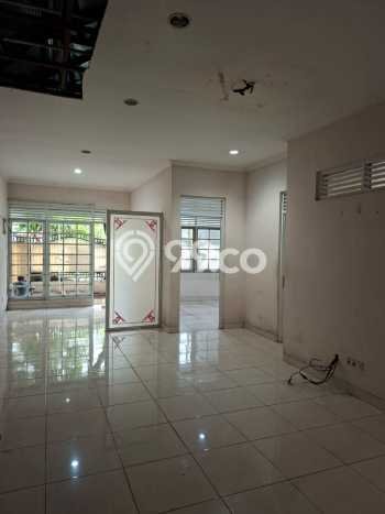 Ready to Use! Premium House LT 200m2 Desain Elegan di Muara Karang Ready to Use! Premium House LT 200m2 Desain Elegan di Muara Karang