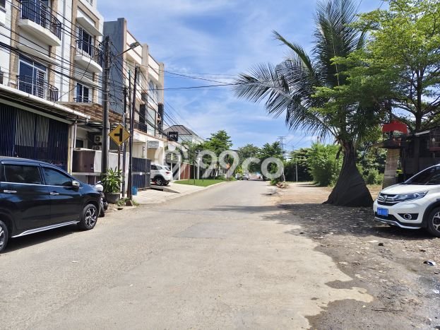 Rumah Elit Modern Siap Huni di Muara Karang Jakarta Utara Rumah Elit Modern Siap Huni di Muara Karang Jakarta Utara