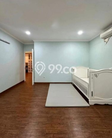 Siap Huni Hunian Elit 5 Kamar di Kemayoran Dekat ke Mana Pun Siap Huni Hunian Elit 5 Kamar di Kemayoran Dekat ke Mana Pun