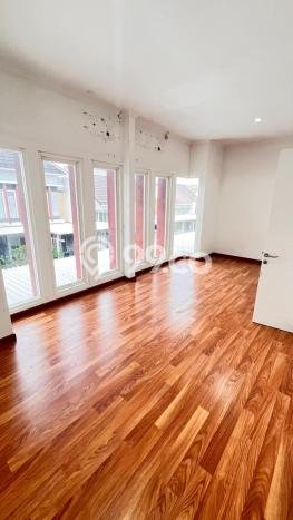 Rumah Siap Huni 3 KT 2 KM di Rungkut, Surabaya Rumah Siap Huni 3 KT 2 KM di Rungkut, Surabaya