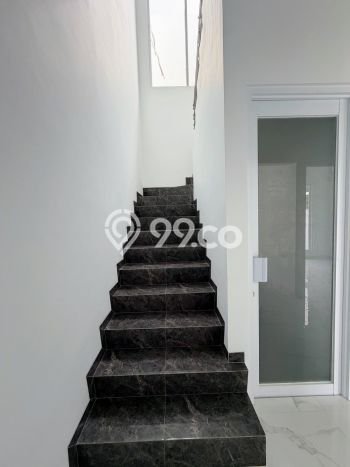 Hunian Cantik Modern Lb 170m2 di Pakal, Surabaya Hunian Cantik Modern Lb 170m2 di Pakal, Surabaya