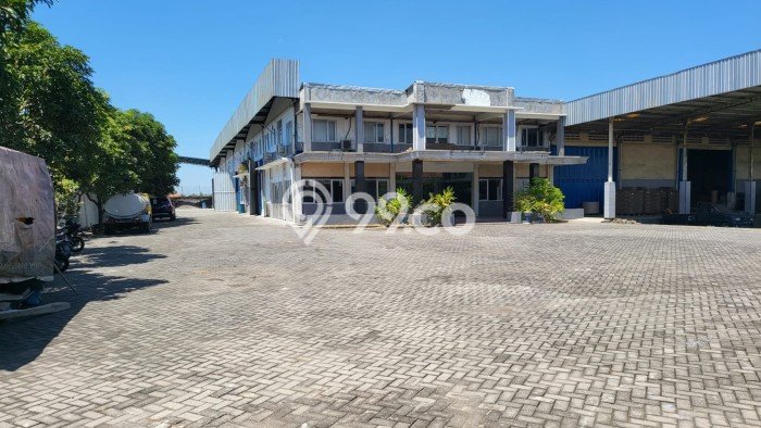 Unit Pabrik Dijual di Gresik Gresik Luas Tanah 38000m2, Luas Bangunan 7000m2 Unit Pabrik Dijual di Gresik Gresik Luas Tanah 38000m2, Luas Bangunan 7000m2