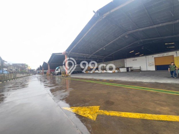 Unit Pabrik disewakan di Waru Sidoarjo dengan LT 50000m2 / LB 8850m2 Unit Pabrik disewakan di Waru Sidoarjo dengan LT 50000m2 / LB 8850m2