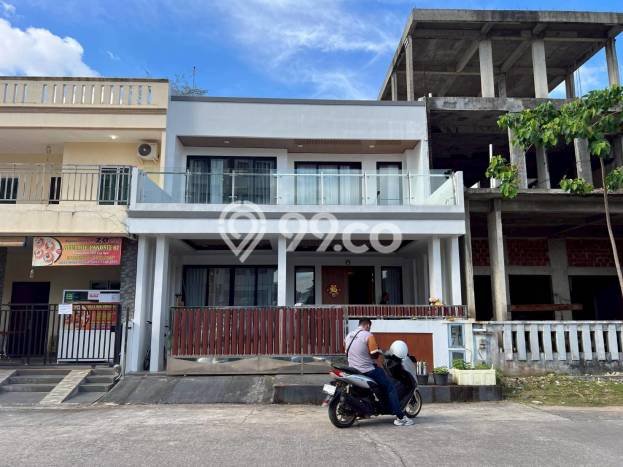 Siap Huni Rumah Mewah 4 Kamar di Lubuk Baja Dekat ke Mana Pun Siap Huni Rumah Mewah 4 Kamar di Lubuk Baja Dekat ke Mana Pun