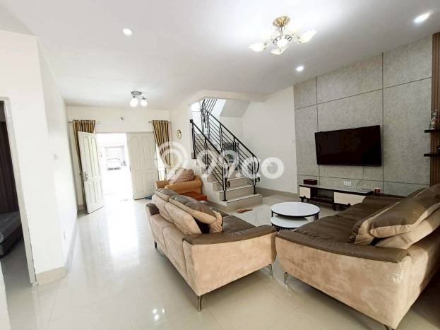 LOKASI TERBAIK! Rumah kawasan , 3 KM, Lingkungan Elite, LT 120m2m² LB 110m2m² LOKASI TERBAIK! Rumah kawasan , 3 KM, Lingkungan Elite, LT 120m2m² LB 110m2m²