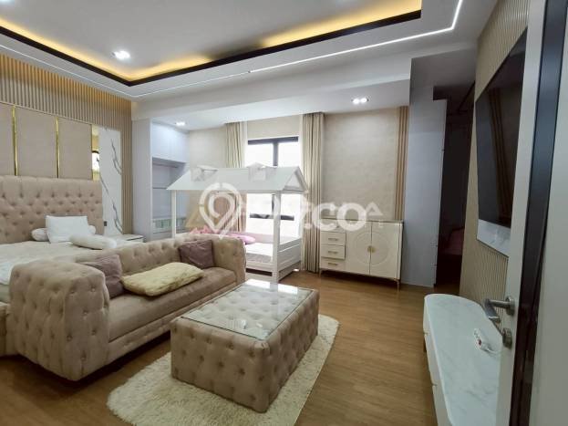 BEST LOCATION! Rumah di , Dekat Stasiun, 4 KM, Luas 180m2m² Bangunan 250m2m² BEST LOCATION! Rumah di , Dekat Stasiun, 4 KM, Luas 180m2m² Bangunan 250m2m²
