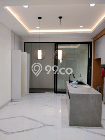 Dijual Rumah Mewah Elegan Dengan View Eksklusif di Green Lake City, Jakarta Barat Dijual Rumah Mewah Elegan Dengan View Eksklusif di Green Lake City, Jakarta Barat