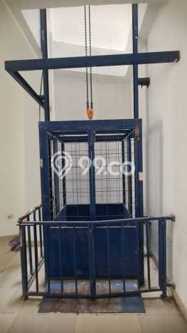 Unit Ruko Dijual di Jakarta Barat LT 100m2 & LB 100m2 Unit Ruko Dijual di Jakarta Barat LT 100m2 & LB 100m2