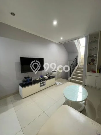 Disewakan Rumah Harga Terjangkau di Pantai Indah Kapuk Jakarta Utara dengan 4 KT Disewakan Rumah Harga Terjangkau di Pantai Indah Kapuk Jakarta Utara dengan 4 KT