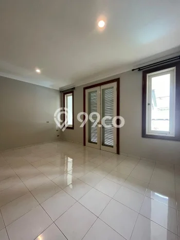 Rumah Modern Disewakan di Menteng Jakarta Pusat Area Sangat Strategis Rumah Modern Disewakan di Menteng Jakarta Pusat Area Sangat Strategis