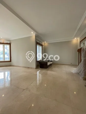 Rumah Modern Disewakan di Menteng Jakarta Pusat Area Sangat Strategis Rumah Modern Disewakan di Menteng Jakarta Pusat Area Sangat Strategis
