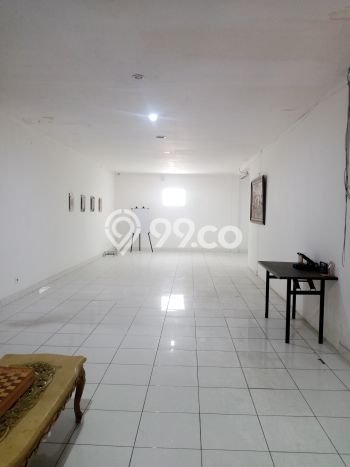 Disewakan Kantor komersial di Senen luas bangunan 800m2 Disewakan Kantor komersial di Senen luas bangunan 800m2