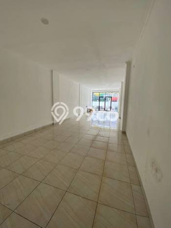 AREA KOMERSIAL! Ruko Kawasan Tebet, Luas 72m2m², Posisi Strategis AREA KOMERSIAL! Ruko Kawasan Tebet, Luas 72m2m², Posisi Strategis