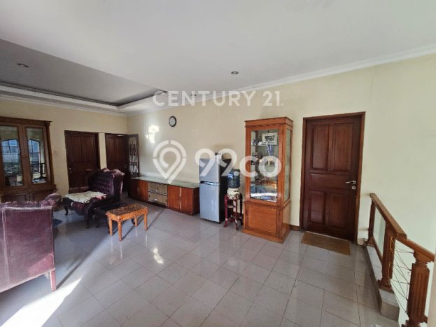 Rumah Elit LB 360m2 Siap Pakai Desain Elegan di Cinere, Jakarta Selatan Rumah Elit LB 360m2 Siap Pakai Desain Elegan di Cinere, Jakarta Selatan