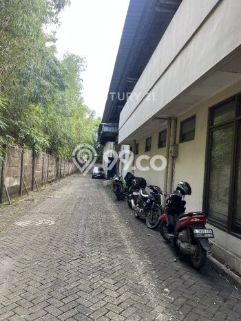 Disewakan Gudang di Kawasan Ramai Cikarang Luas 2430m2 Disewakan Gudang di Kawasan Ramai Cikarang Luas 2430m2