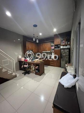 Rumah Modern Cantik 3 Kamar Bisa Langsung Pindah di Lippo Cikarang Rumah Modern Cantik 3 Kamar Bisa Langsung Pindah di Lippo Cikarang