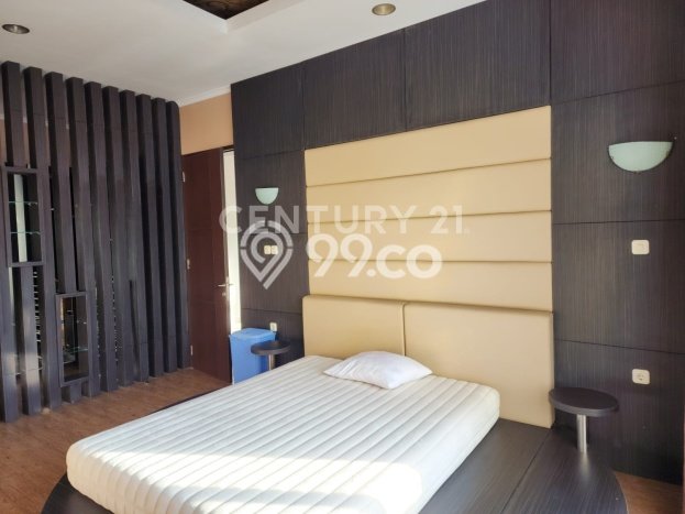 Siap Huni Rumah Mewah 4 Kamar di Lippo Cikarang Dekat ke Mana Pun Siap Huni Rumah Mewah 4 Kamar di Lippo Cikarang Dekat ke Mana Pun