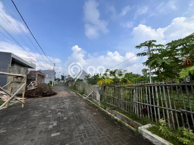 Rumah Modern LT 89m2m² Terawat di Kompleks Cluster Sukun, Malang Rumah Modern LT 89m2m² Terawat di Kompleks Cluster Sukun, Malang