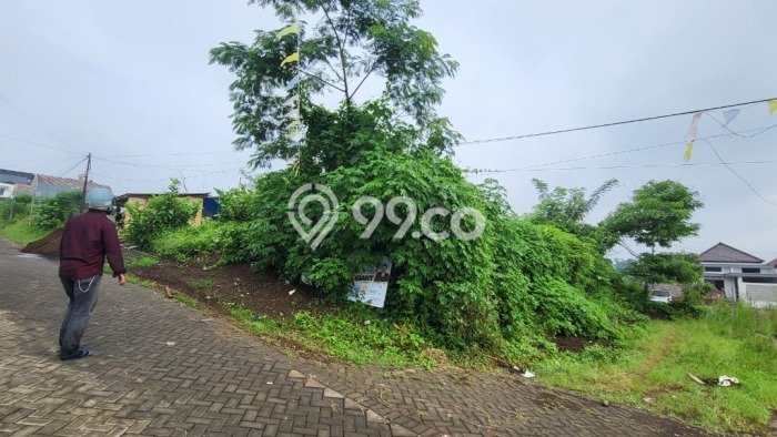Tanah Dijual Area Strategis di Malang Kota Malang 140m2 Tanah Dijual Area Strategis di Malang Kota Malang 140m2
