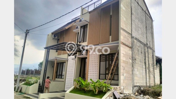 HARGA SPESIAL! Rumah Minimalis area Bumiaji, Batu, Luas 60m2m² LB 80m2m² NEGO! HARGA SPESIAL! Rumah Minimalis area Bumiaji, Batu, Luas 60m2m² LB 80m2m² NEGO!