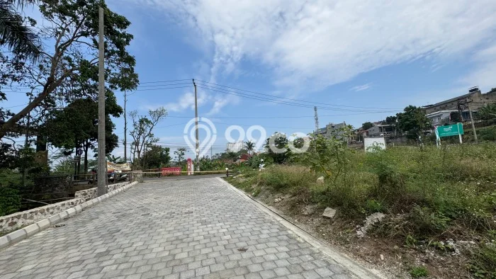 Tanah Dijual di Bandung Seluas 101m2 Strategis Tanah Dijual di Bandung Seluas 101m2 Strategis