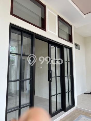 Kost Dijual Lokasi Pakis, Malang, 8 KT, 2 KM, 206m2 Kost Dijual Lokasi Pakis, Malang, 8 KT, 2 KM, 206m2