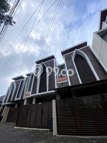 Unit Kost Dijual di Merjosari dengan 18 Kamar Kawasan Ramai Unit Kost Dijual di Merjosari dengan 18 Kamar Kawasan Ramai