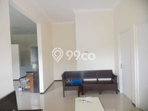 Rumah Strategis Modern Lb 80m2 di Karangploso, Malang Rumah Strategis Modern Lb 80m2 di Karangploso, Malang