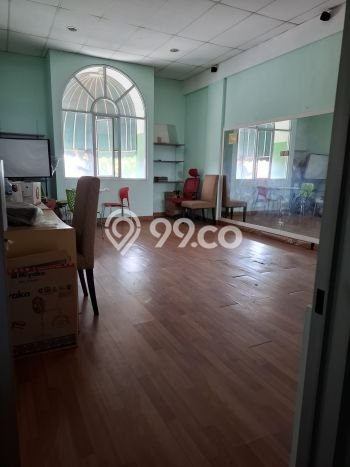 Ruko Dijual di Prime Area Jakarta Selatan Luas 220m2 Ruko Dijual di Prime Area Jakarta Selatan Luas 220m2