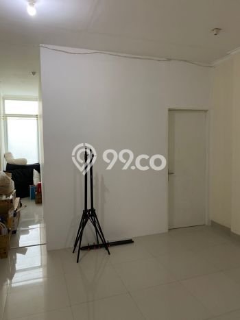 Ruko Lokasi Strategis di Taman Surya, Luas 100m2m², For Rent Ruko Lokasi Strategis di Taman Surya, Luas 100m2m², For Rent