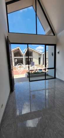 Jual Rumah Strategis Bagus Punya 2 KT di Cipondoh Tangerang - Jual Rumah Strategis Bagus Punya 2 KT di Cipondoh Tangerang -