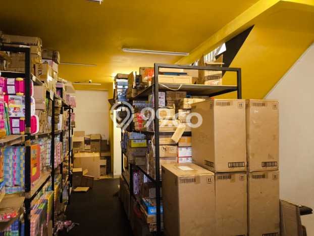 Jual Ruko Area Bisnis Kawasan , Luas 67m2m², Jalan Utama Jual Ruko Area Bisnis Kawasan , Luas 67m2m², Jalan Utama