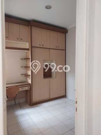 Disewakan! Rumah 2 Kamar Tidur &
1 Kamar Mandi di Legenda Wisata, Bogor Disewakan! Rumah 2 Kamar Tidur &
1 Kamar Mandi di Legenda Wisata, Bogor