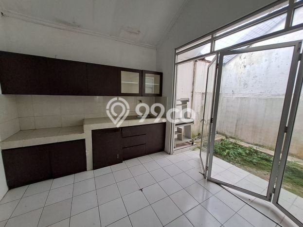 Rumah Luas Asri 2 KT Siap Huni di Sentul City Bogor Rumah Luas Asri 2 KT Siap Huni di Sentul City Bogor