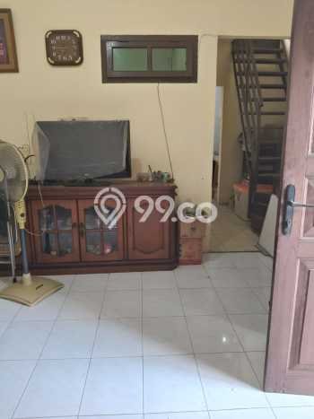 Hunian Nyaman Asri 4 KT Siap Pakai di Meruya Jakarta Barat Hunian Nyaman Asri 4 KT Siap Pakai di Meruya Jakarta Barat
