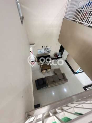 For Sale! Luxury House LT 280m2 Desain Elegan di Pondok Kelapa For Sale! Luxury House LT 280m2 Desain Elegan di Pondok Kelapa