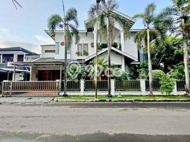 Rumah Elit Modern Siap Huni di Rawamangun Jakarta Timur Rumah Elit Modern Siap Huni di Rawamangun Jakarta Timur