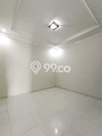 Siap Huni Rumah Minimalis & Modern LB 250m2 di Rawamangun Siap Huni Rumah Minimalis & Modern LB 250m2 di Rawamangun